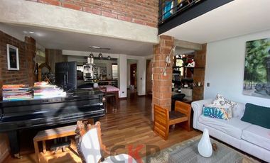 Casa en Venta en CASA EN COMUNIDAD CASTILLO VELASCO/FULL EQUIPADA/LAS CONDES