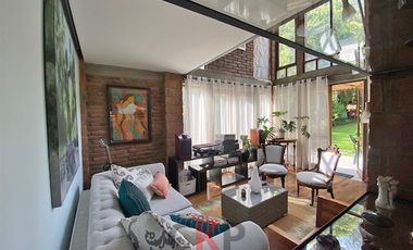 Casa en Venta en CASA EN COMUNIDAD CASTILLO VELASCO/FULL EQUIPADA/LAS CONDES