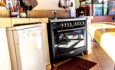 Casa en Venta en Parcela con hermosa casa en venta en sector Chamonate