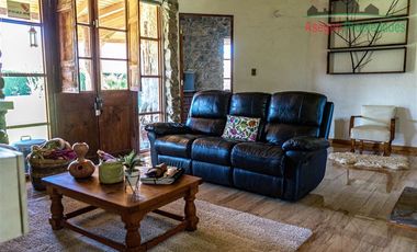 Casa en Venta en Parcela con hermosa casa en venta en sector Chamonate