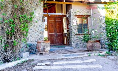 Parcela en Venta en Parcela con hermosa casa en venta en sector Chamonate