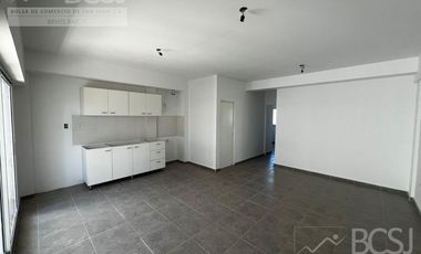 Departamento en  Complejo Reina Maria