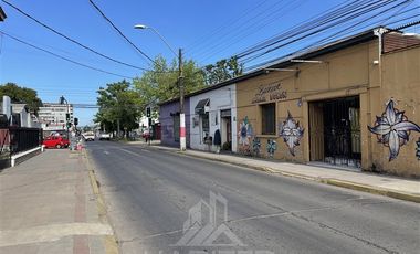 Casa en Venta en CALLE YUNGAY ESQUINA CALLE ARGOMEDO