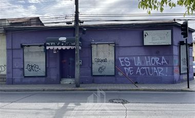 Casa en Venta en CALLE YUNGAY ESQUINA CALLE ARGOMEDO