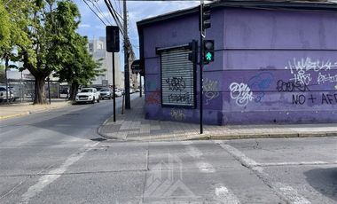 Casa en Venta en CALLE YUNGAY ESQUINA CALLE ARGOMEDO