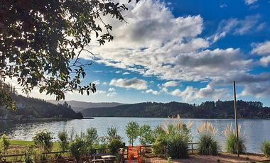 Casa en Venta en Casa orilla de Lago Vichuquén