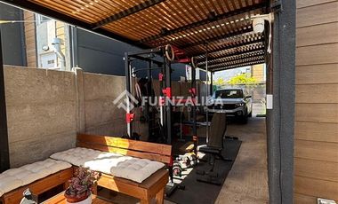Casa en Venta en Avenida Rosario