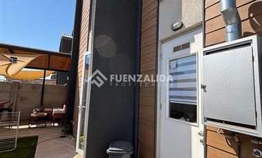 Casa en Venta en Avenida Rosario