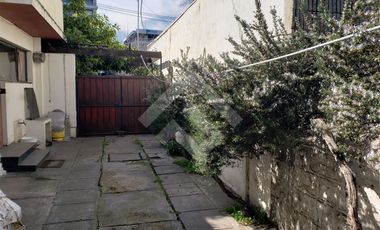 Local Comercial en Venta en Avenida Padre Hurtado /Av. Las Condes