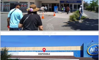 Local Comercial en Arriendo en Avenida 21 de mayo con Avenida esmeralda