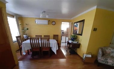 Casa en Venta en Pedro Donoso con Los Pioneros