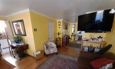 Casa en Venta en Pedro Donoso con Los Pioneros