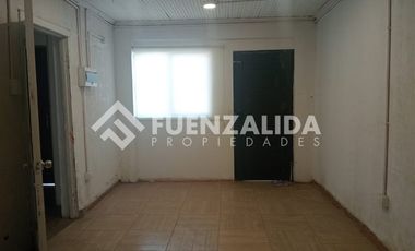 Casa en Venta en José Besa / Vicuña Rozas