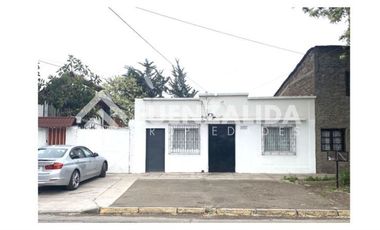 Casa en Venta en José Besa / Vicuña Rozas