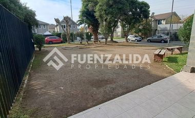 Casa en Venta en Av Las Torres / Av Lo Cruzat