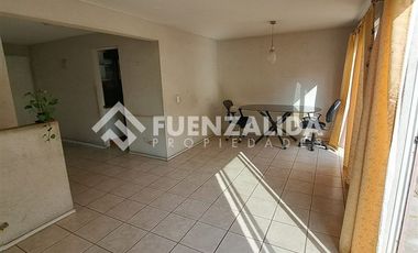 Casa en Venta en Av Las Torres / Av Lo Cruzat