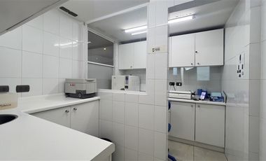 Oficina en Arriendo en Metro Tobalaba