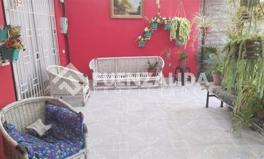 Casa en Venta en Pasaje cinco / Emilio campodonico