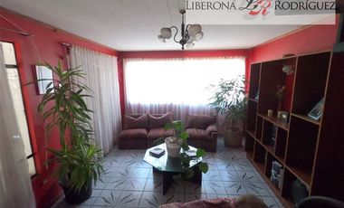 Casa en Venta en Casa esquina en Cerro O´Higgins