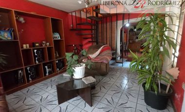 Casa en Venta en Casa esquina en Cerro O´Higgins