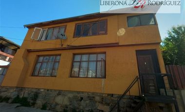 Casa en Venta en Casa esquina en Cerro O´Higgins