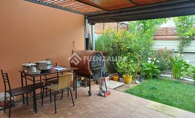 Casa en Venta en riol de la guarda arias 633