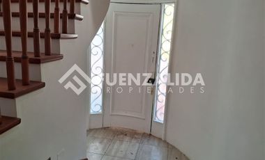 Casa en Arriendo en Casi esquina Ricardo Lyon