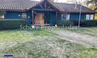 Casa en Venta en Orilla de Camino a Colín, cerca de talca, parcela de 5000 m2 con gran casa habitación