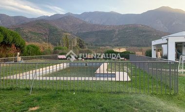 Casa en Venta en Hijuelas, La Calera gran oportunidad