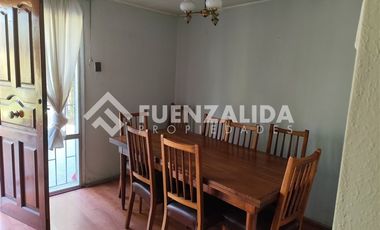 Casa en Venta en Villa Santa Carolina
