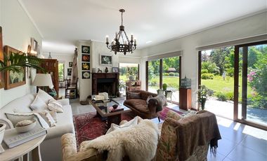 Casa en Venta en Las Mercedes, Requínoa (Condominio Seguro)