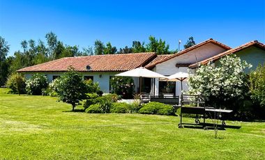 Casa en Venta en Las Mercedes, Requínoa (Condominio Seguro)