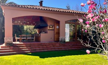 Casa en Venta en Club de Golf Los Lirios - Requinoa