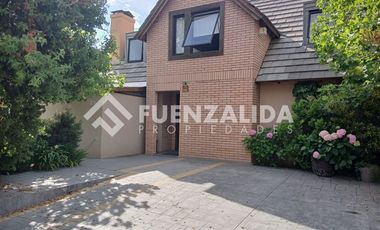 Casa en Venta en Condominio Puerta Azul