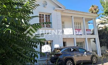 Casa en Arriendo en Entre Los Leones y Suecia