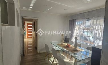 Casa en Venta en Avenida Los Carrera, Feria Libre lo Valencia