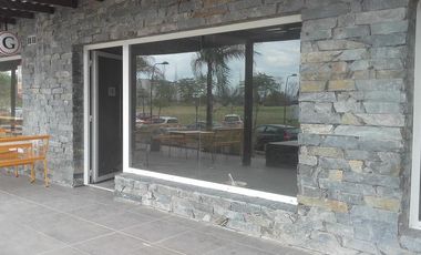 LOCAL  ESTRENAR EN ALQUILER!! UBICADO EN ANTARES