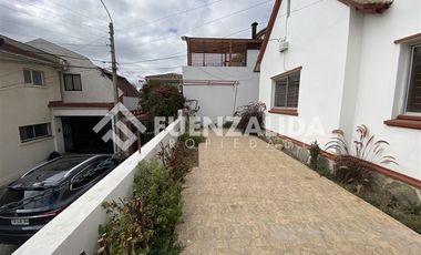 Casa en Venta en Agua Santa
