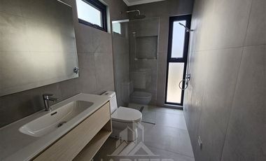 Casa en Venta en Reserva Huilquilemu