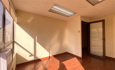 Oficina en Arriendo en Metro Tobalaba