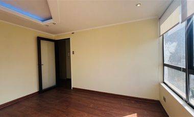 Oficina en Arriendo en Metro Tobalaba