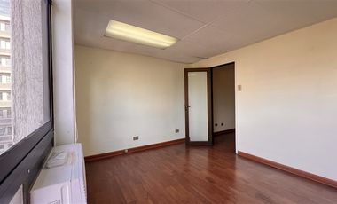 Oficina en Arriendo en Metro Tobalaba