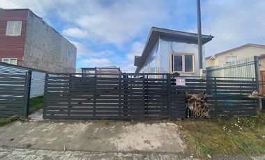 Casa en Venta en entre Av. España y Av. Carlos Ibañez