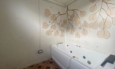 Casa en Venta en entre Av. España y Av. Carlos Ibañez