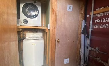 Casa en Venta en entre Av. España y Av. Carlos Ibañez