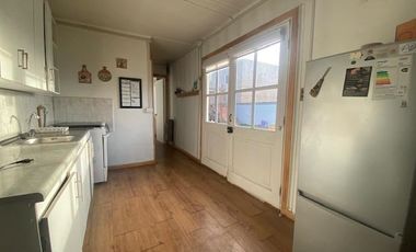 Casa en Venta en entre Av. España y Av. Carlos Ibañez