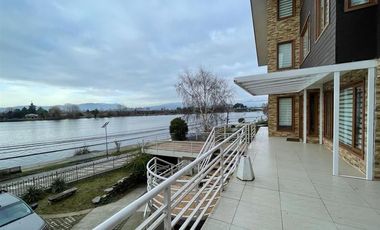 Casa en Arriendo en Costanera de Valdivia