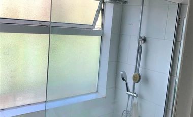 Casa en Venta en Casa, de 3 pisos, en Playa Ancha