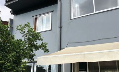 Casa en Venta en Casa, de 3 pisos, en Playa Ancha