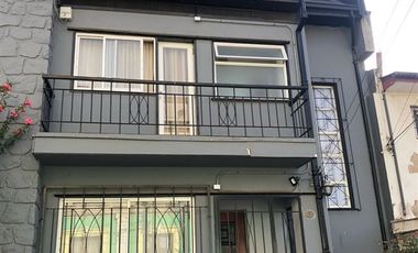 Casa en Venta en Casa, de 3 pisos, en Playa Ancha
